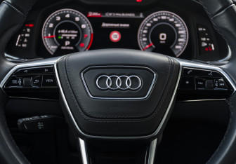 Подержанный автомобиль Audi A6 Sedan 2024 года (11 фото)