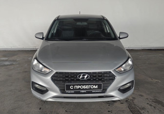 Подержанный автомобиль Hyundai Solaris Sedan 2017 года (2 фото)