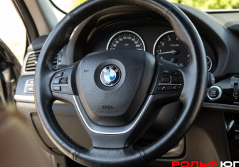 Подержанный автомобиль BMW X3 2014 года (11 фото)