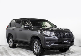 Подержанный автомобиль Toyota Land Cruiser Prado 2018 года (3 фото)