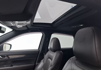 Подержанный автомобиль Mazda CX-5 2019 года (12 фото)