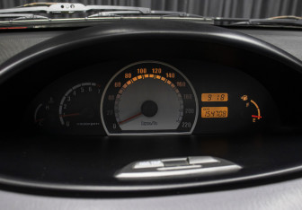 Подержанный автомобиль Hyundai Matrix 2005 года (13 фото)