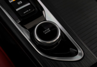 Подержанный автомобиль Changan UNI-T 2020 года (18 фото)