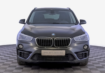 Подержанный автомобиль BMW X1 2018 года (2 фото)
