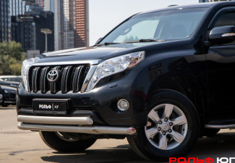 Подержанный автомобиль Toyota Land Cruiser Prado 2013 года (15 фото)