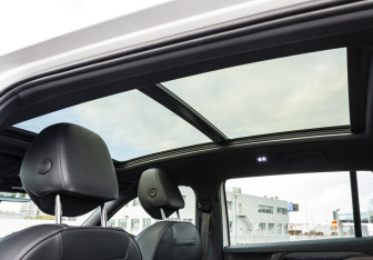 Подержанный автомобиль Volkswagen Tiguan 2024 года (22 фото)