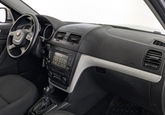 Подержанный автомобиль Skoda Yeti 2013 года (13 фото)