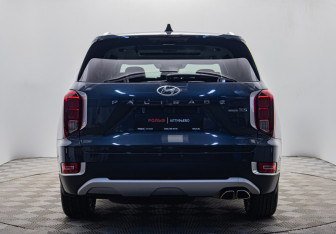 Подержанный автомобиль Hyundai Palisade 2021 года (4 фото)