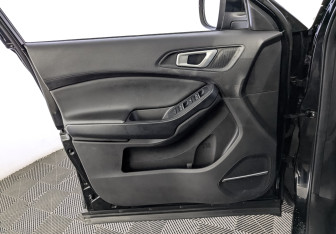 Подержанный автомобиль Chery Tiggo 4 2023 года (19 фото)