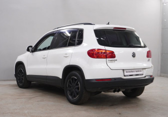 Подержанный автомобиль Volkswagen Tiguan 2012 года (7 фото)