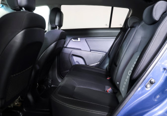 Подержанный автомобиль Kia Sportage 2012 года (11 фото)