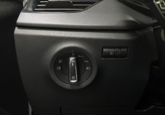 Подержанный автомобиль Skoda Rapid Liftback 2021 года (19 фото)