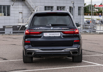 Подержанный автомобиль BMW X7 2019 года (6 фото)