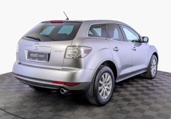 Подержанный автомобиль Mazda CX-7 2011 года (5 фото)