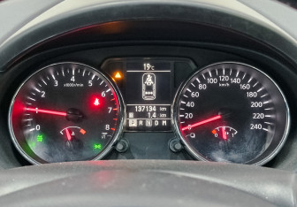 Подержанный автомобиль Nissan Qashqai 2013 года (15 фото)