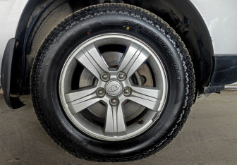 Подержанный автомобиль Kia Sportage 2009 года (17 фото)