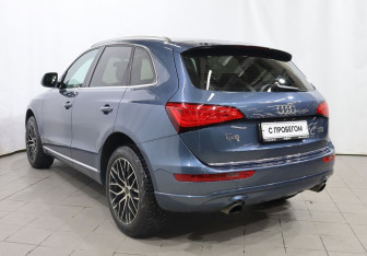Подержанный автомобиль Audi Q5 2015 года (6 фото)