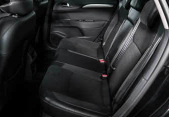 Подержанный автомобиль Citroen C4 Hatchback 2012 года (10 фото)