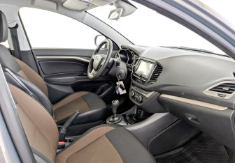 Подержанный автомобиль LADA (ВАЗ) Vesta Sedan 2018 года (11 фото)
