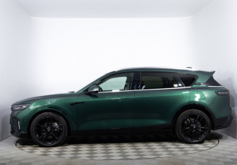 Подержанный автомобиль Voyah Free 2023 года (8 фото)