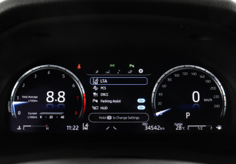 Подержанный автомобиль Toyota Camry Sedan 2024 года (11 фото)