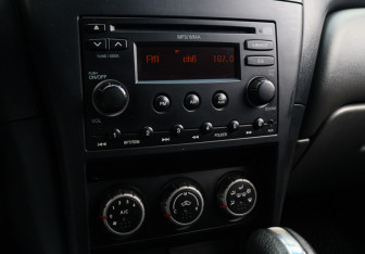 Подержанный автомобиль Nissan Almera Classic 2011 года (13 фото)