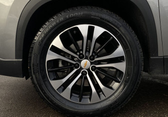 Подержанный автомобиль Chevrolet Captiva 2022 года (9 фото)