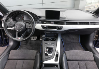 Подержанный автомобиль Audi A5 Liftback 2018 года (15 фото)