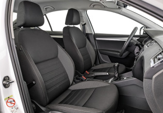 Подержанный автомобиль Skoda Octavia Liftback 2017 года (22 фото)