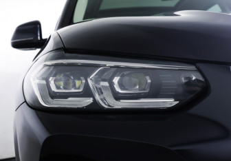 Подержанный автомобиль BMW X3 2022 года (23 фото)