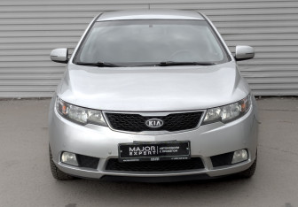 Подержанный автомобиль Kia Cerato Sedan 2012 года (2 фото)
