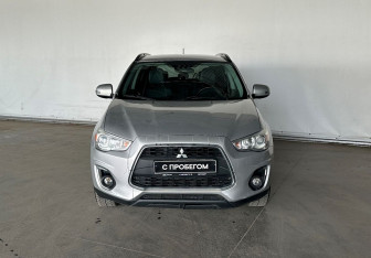 Подержанный автомобиль Mitsubishi ASX 2013 года (2 фото)