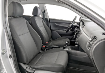 Подержанный автомобиль Kia Rio Hatchback 2021 года (23 фото)