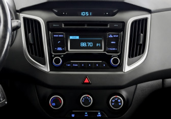 Подержанный автомобиль Hyundai Creta 2017 года (15 фото)