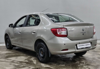 Подержанный автомобиль Renault Logan Sedan 2015 года (7 фото)