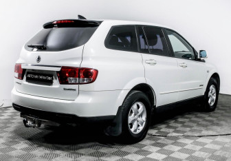 Подержанный автомобиль SsangYong Kyron 2013 года (3 фото)
