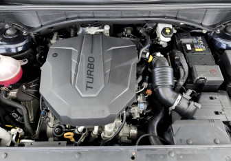 Подержанный автомобиль Kia Sorento 2021 года (9 фото)