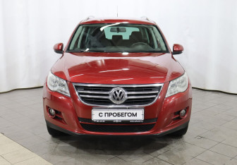 Подержанный автомобиль Volkswagen Tiguan 2011 года (2 фото)