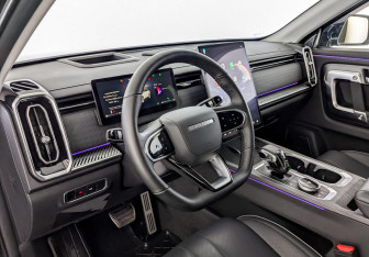 Подержанный автомобиль Jaecoo J7 2023 года (16 фото)