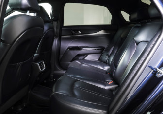 Подержанный автомобиль Kia K5 2021 года (11 фото)
