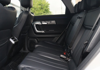 Подержанный автомобиль Jaecoo J7 2023 года (8 фото)