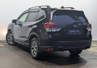 Подержанный автомобиль Subaru Forester Suv 2020 года (20 фото)