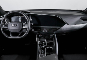Подержанный автомобиль Geely Tugella 2023 года (12 фото)