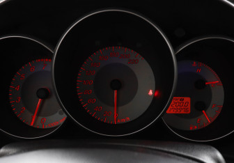 Подержанный автомобиль Mazda 3 Sedan 2007 года (11 фото)