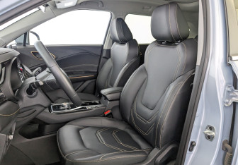 Подержанный автомобиль Москвич 3е 2023 года (20 фото)