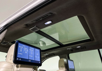 Подержанный автомобиль Cadillac Escalade Suv 2021 года (21 фото)