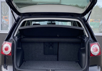 Подержанный автомобиль Volkswagen Golf Plus 2012 года (10 фото)