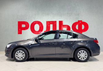 Подержанный автомобиль Chevrolet Cruze Sedan 2013 года (6 фото)