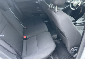 Подержанный автомобиль Ford Focus Hatchback 2016 года (11 фото)