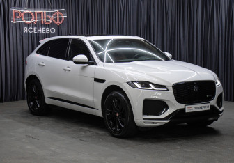 Подержанный автомобиль Jaguar F-Pace 2021 года (3 фото)